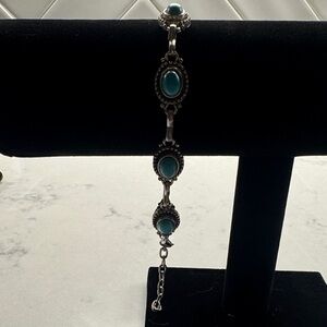 Elegant Silver and Turquoise Bracelet